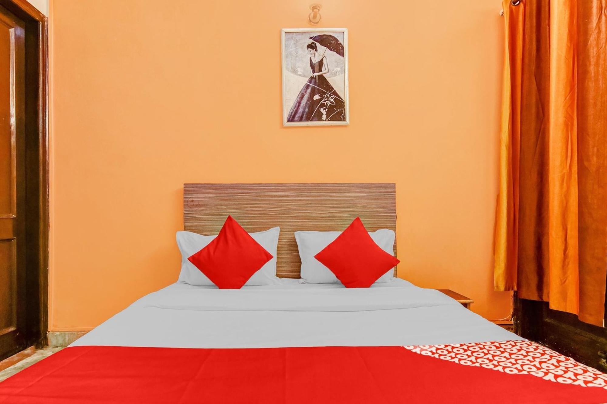 Hotel O Orlov Noida Exterior photo